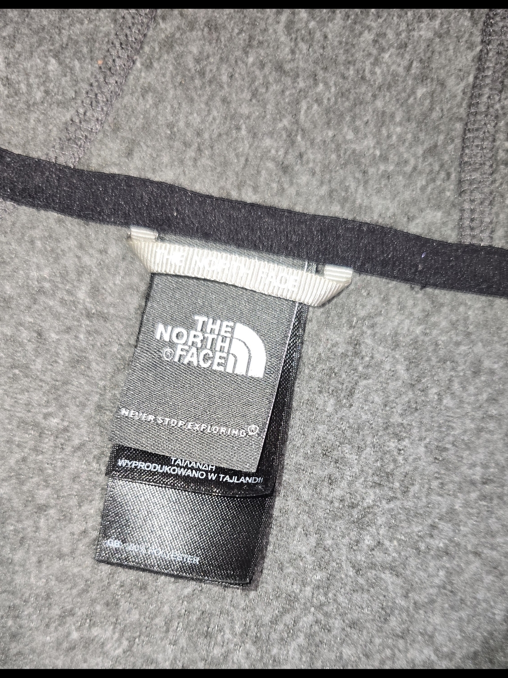 The North Face Women’s Mezzaluna Full-Zip Hoodie
Grey Medium Fleece - Picture 4 of 9